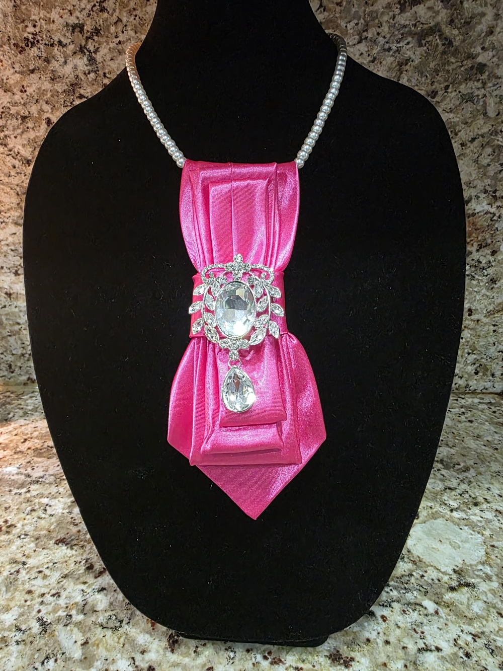 Tie Necklace | Pink Satin